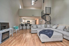 2 Mi to Surfside Beach Golf Getaway with Balcony!